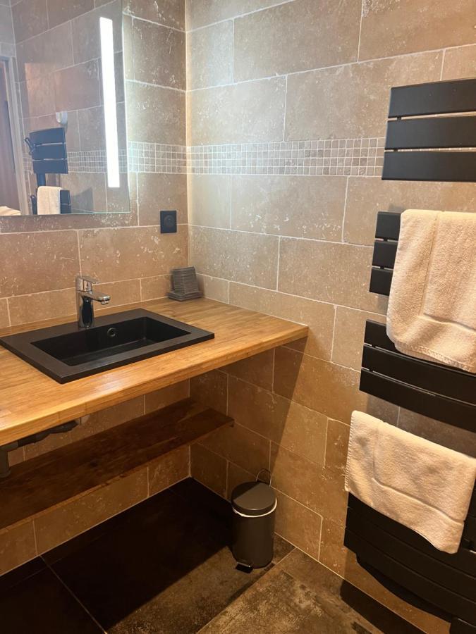 Le Saint Symphorien, Parking Gratuit Privee Apartman Vannes Kültér fotó