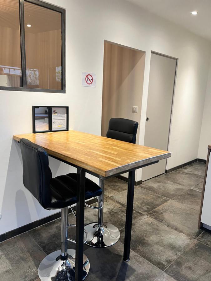 Le Saint Symphorien, Parking Gratuit Privee Apartman Vannes Kültér fotó